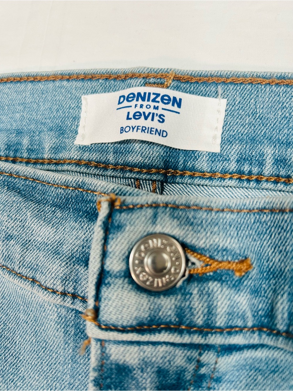 NWT Denizen from Levi’s Boyfriend Jeans - Picture 3 of 16